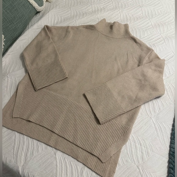 H&M Knit Turtleneck Sweater - Picture 6 of 6